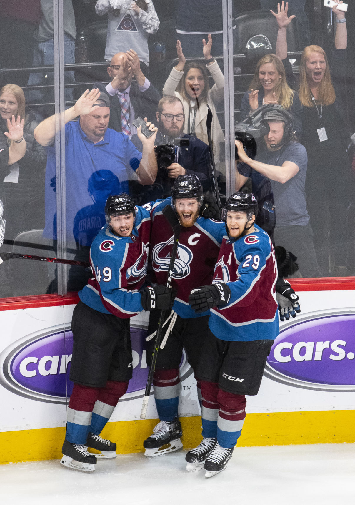 Avs.Landy.jpg
